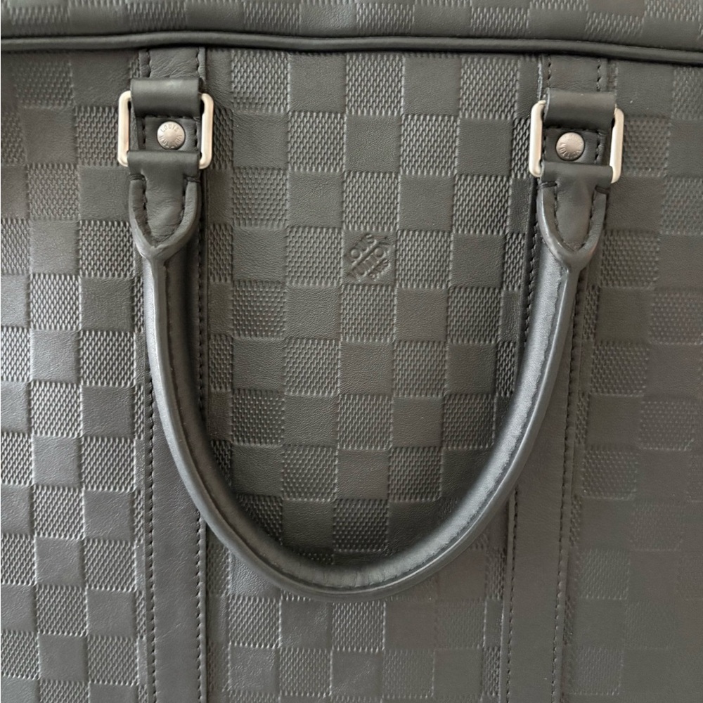 Louis Vuitton Black Infini Leather Briefcase - Picture 12 of 16